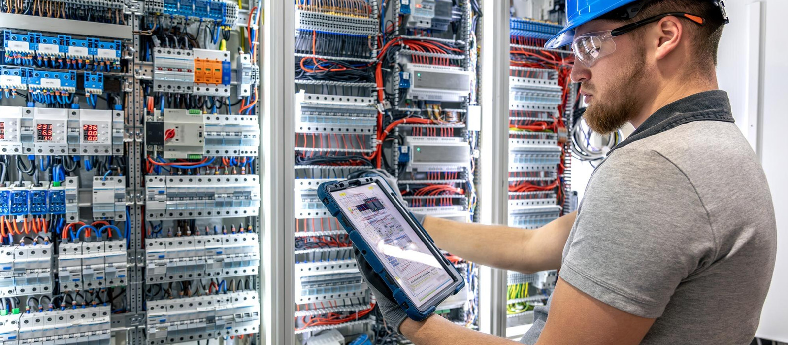 工廠自動(dòng)化設(shè)備控制柜散熱